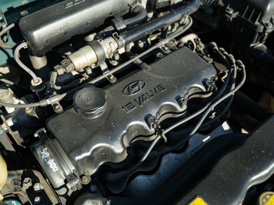 Image 43/46 de Hyundai Accent 1.3 (1997)