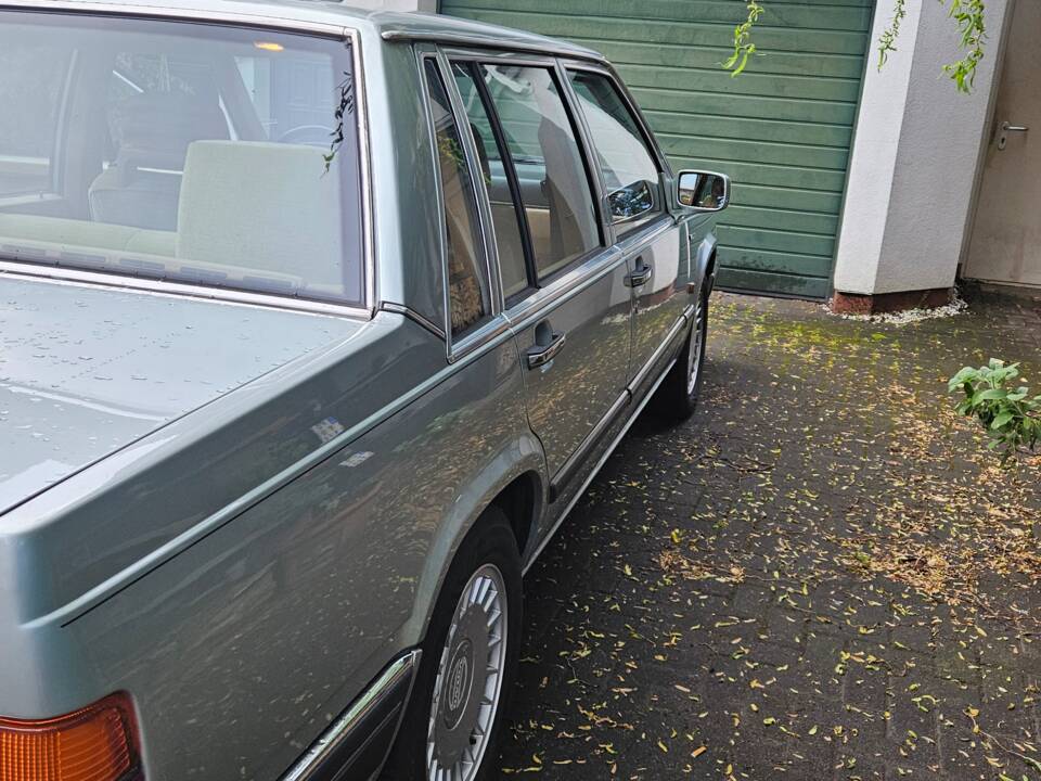 Image 10/13 of Volvo 760 (1988)