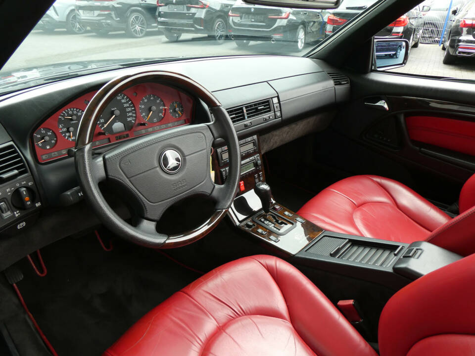 Image 9/28 of Mercedes-Benz SL 500 (1998)