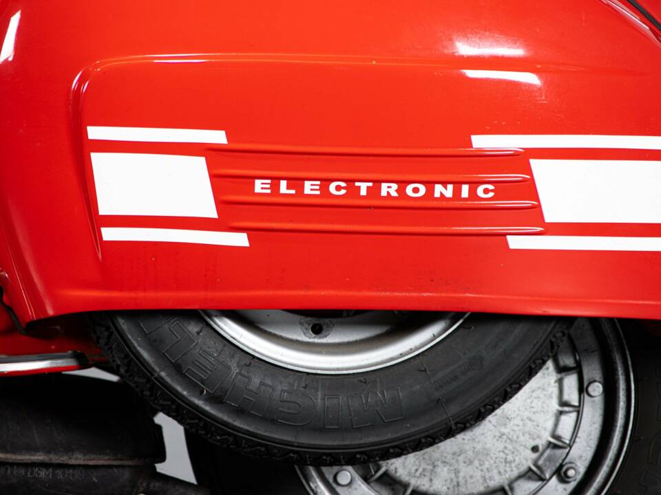 Image 28/50 of Piaggio DUMMY (1975)