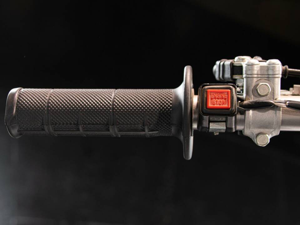 Image 44/50 de Yamaha DUMMY (2008)