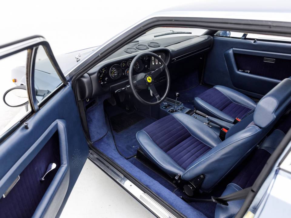 Image 5/47 of Ferrari Dino 208 GT4 (1977)