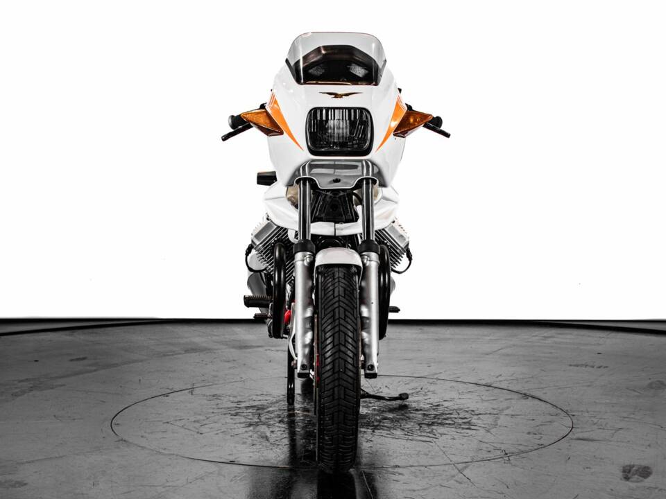 Immagine 2/9 di Moto Guzzi DUMMY (1985)