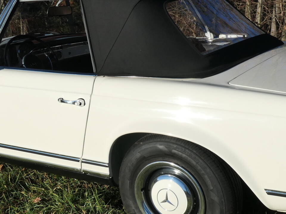 Bild 49/50 von Mercedes-Benz 230 SL (1966)