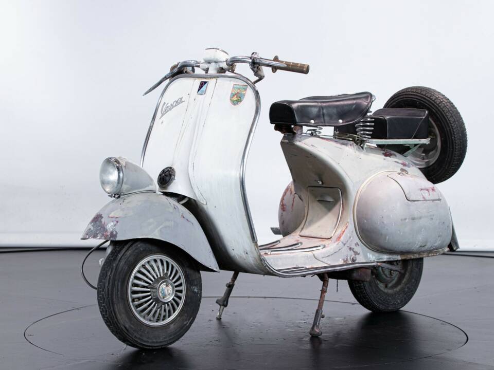 Immagine 2/50 di Piaggio Vespa 125 (1954)