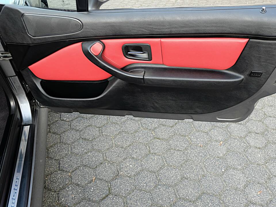 Obraz 35/61 pojazdu BMW Z3 Convertible 3.0 (2001)