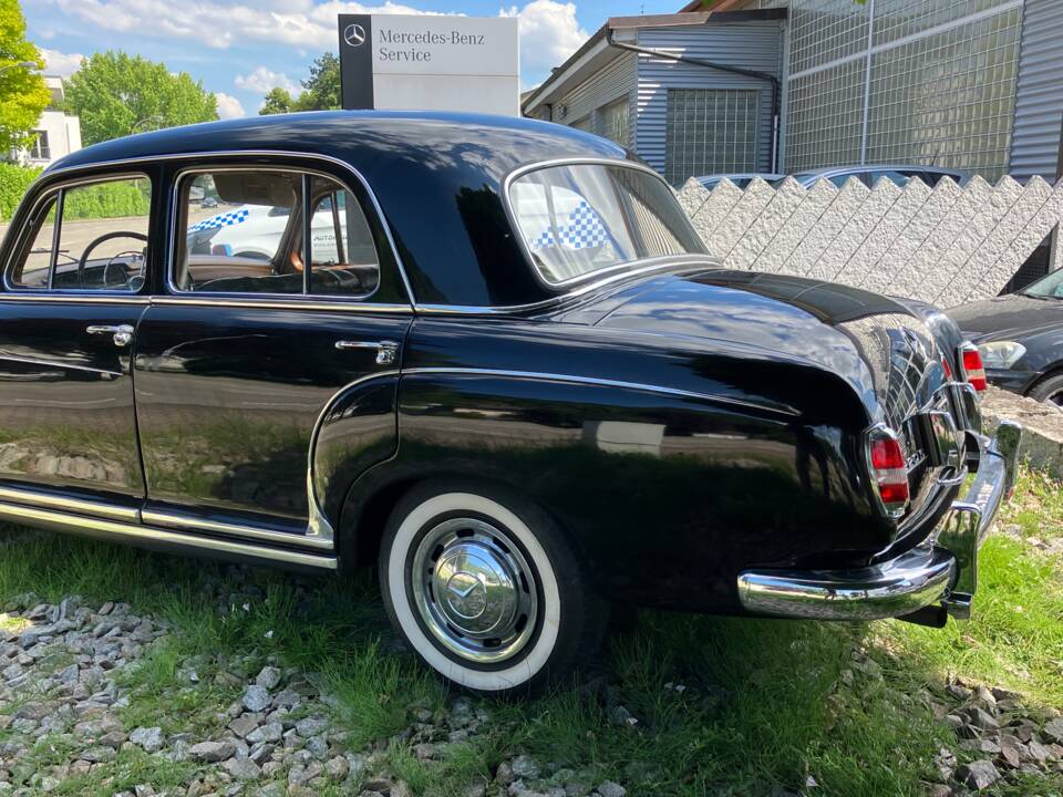 Imagen 18/20 de Mercedes-Benz 220 S (1956)