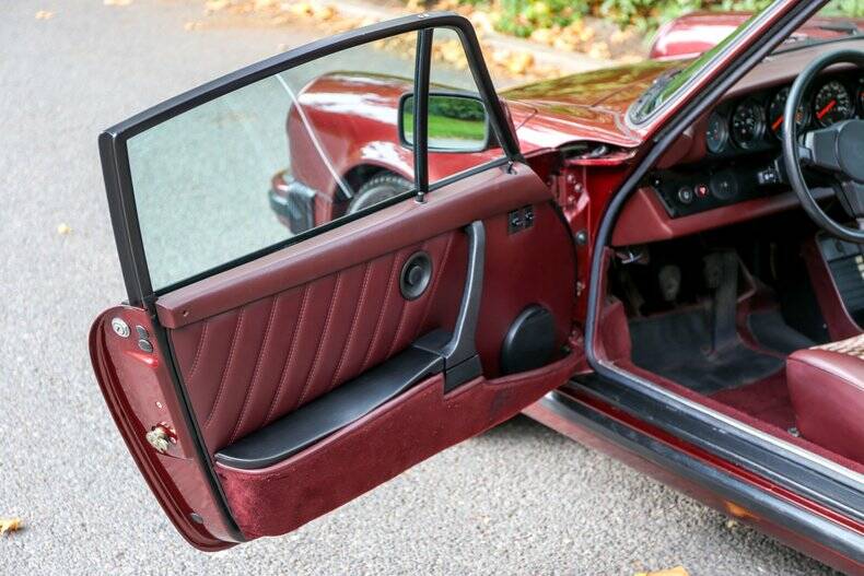 Image 47/50 of Porsche 911 SC 3.0 (1982)