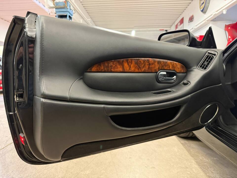 Bild 5/17 von Aston Martin DB 7 GTA (2003)