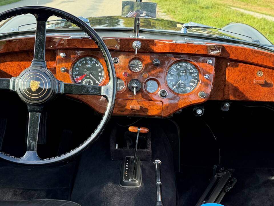Image 6/14 of Jaguar XK 140 SE DHC (1957)