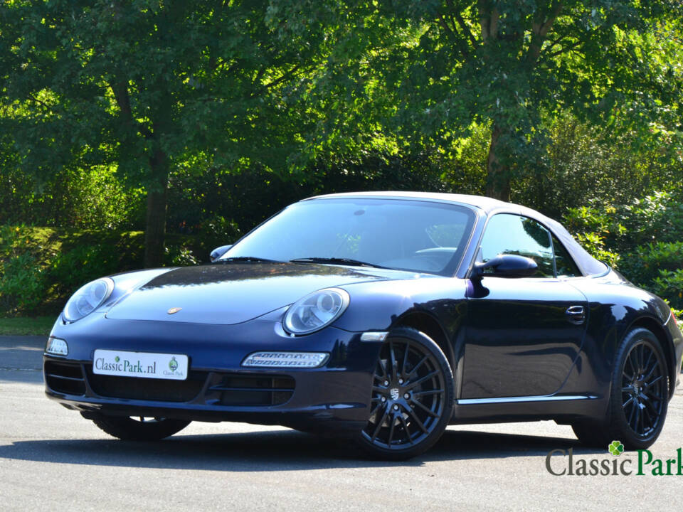 Image 5/50 of Porsche 911 Carrera (2006)