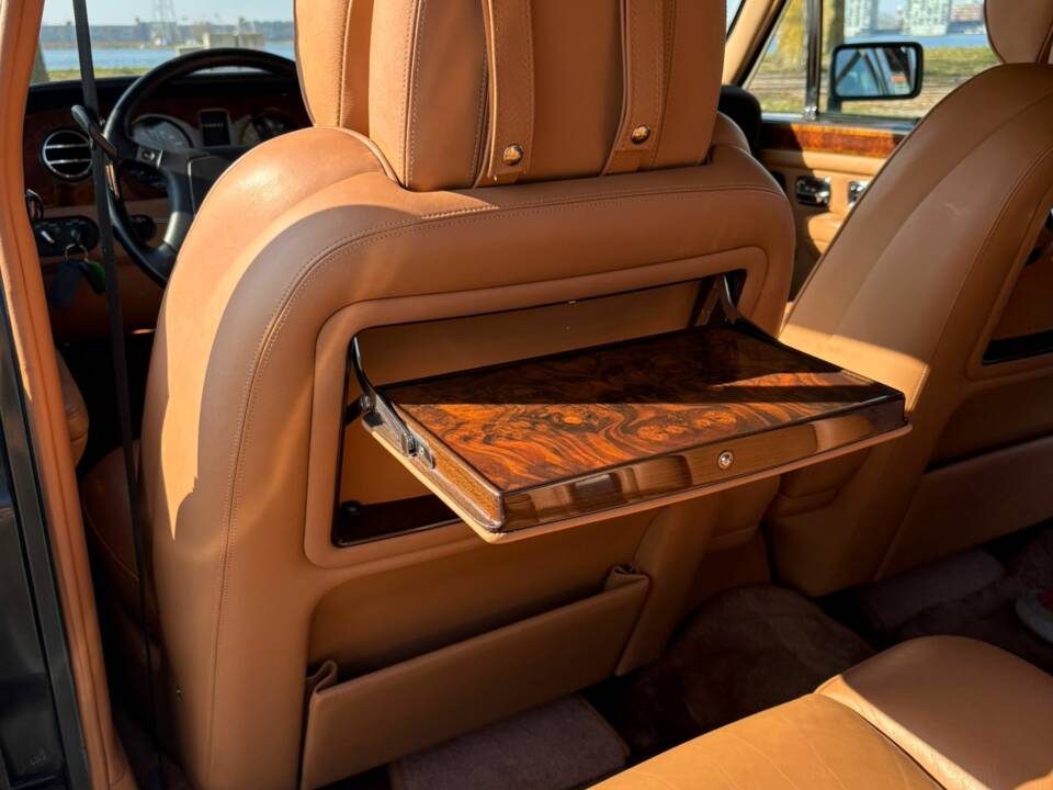 Image 30/33 of Bentley Turbo R lang (1992)