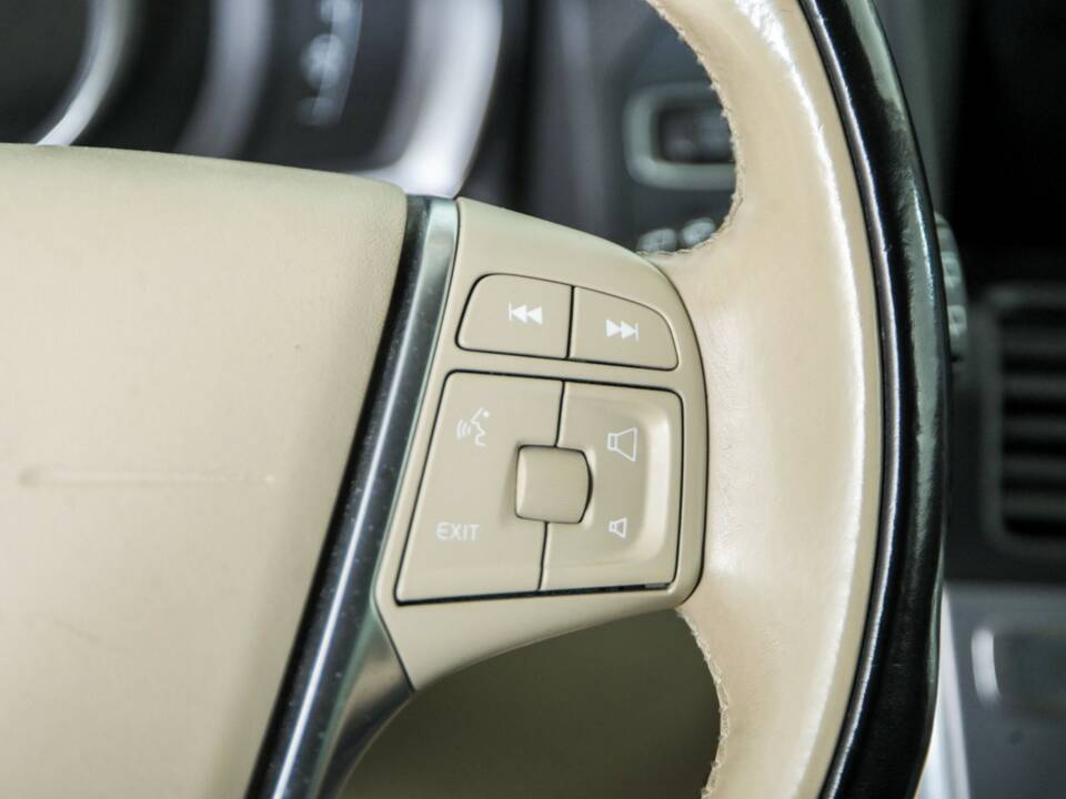 Image 27/50 de Volvo XC60 D3 (2017)