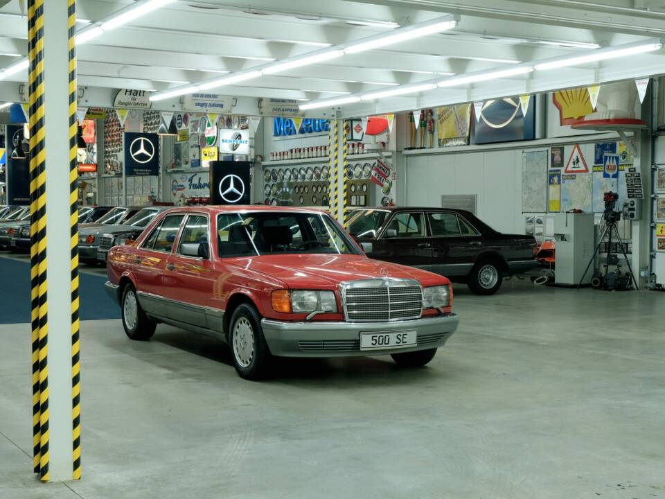 Bild 50/50 von Mercedes-Benz 500 SE (1987)