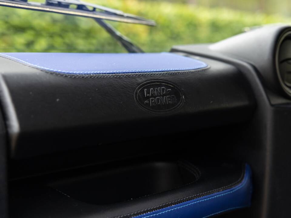 Image 13/43 of Land Rover Defender 90 (2010)