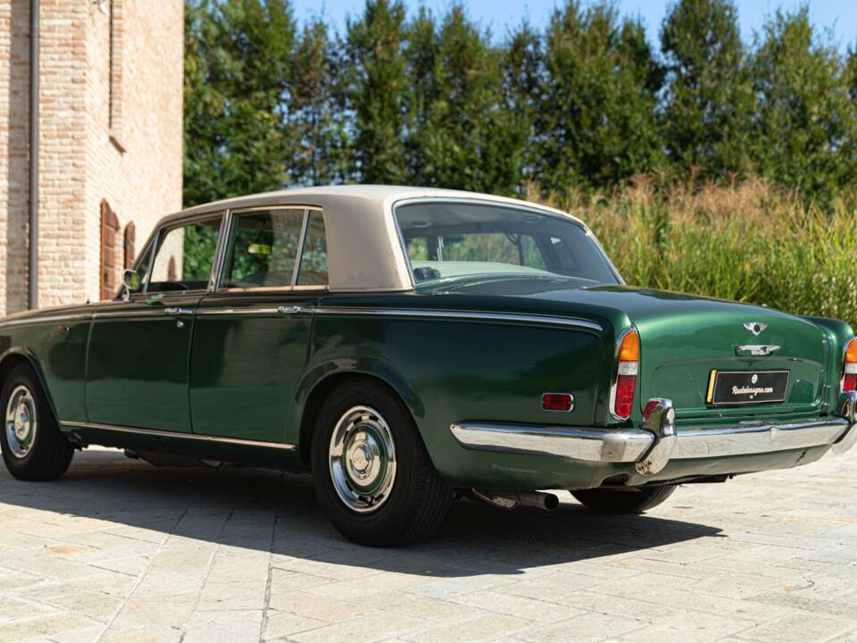 Obraz 7/50 pojazdu Bentley T 1 (1973)