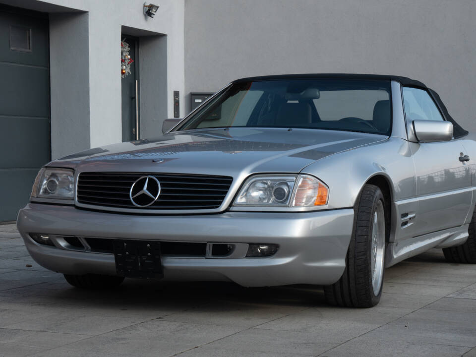 Bild 21/75 von Mercedes-Benz SL 500 (1997)
