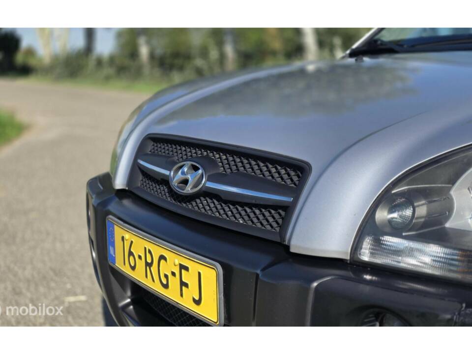 Image 5/46 of Hyundai Tucson 2.0i 4WD (2005)