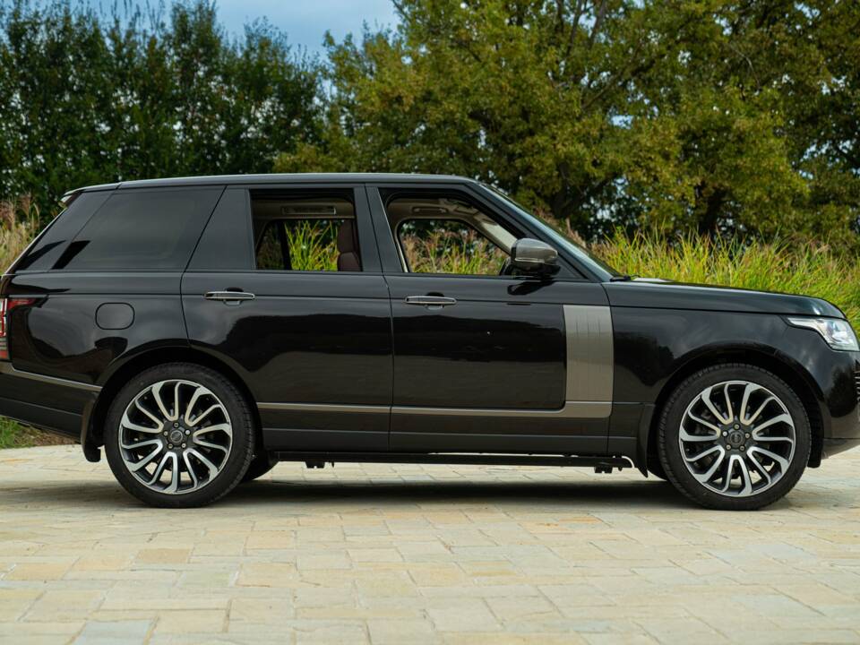 Imagen 5/50 de Land Rover Range Rover Autobiography SDV8 (2013)