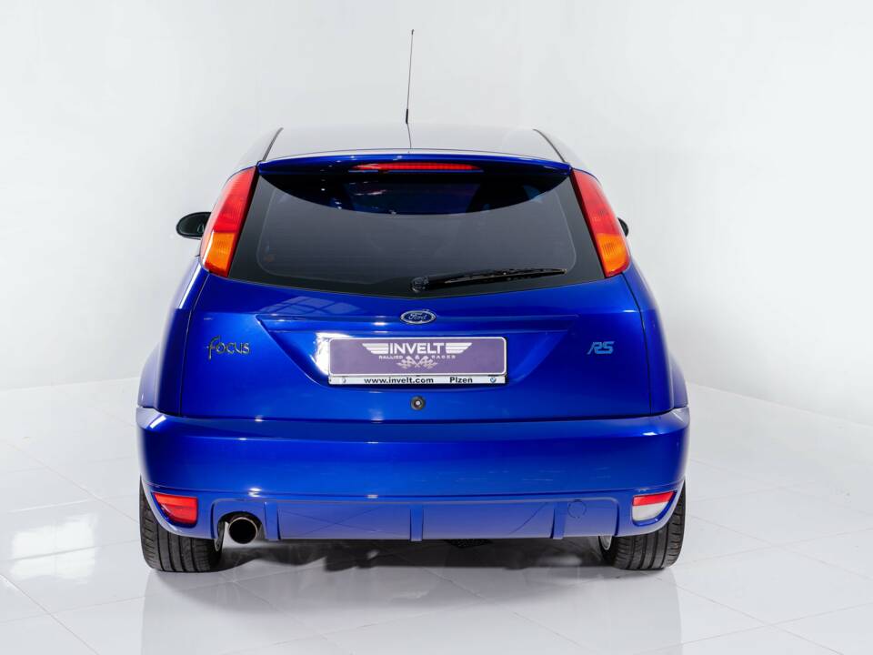 Image 7/11 of Ford Focus RS (2003)