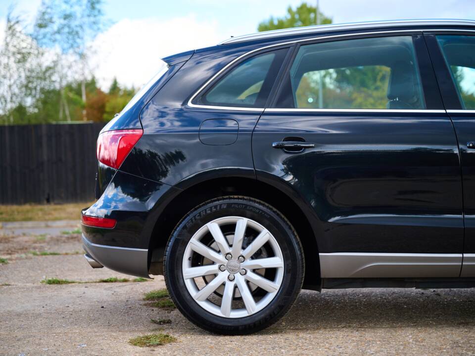 Bild 24/50 von Audi Q5 3.2 FSI (2013)