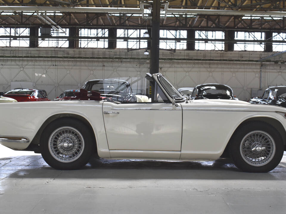Bild 8/41 von Triumph TR 4A IRS (1965)