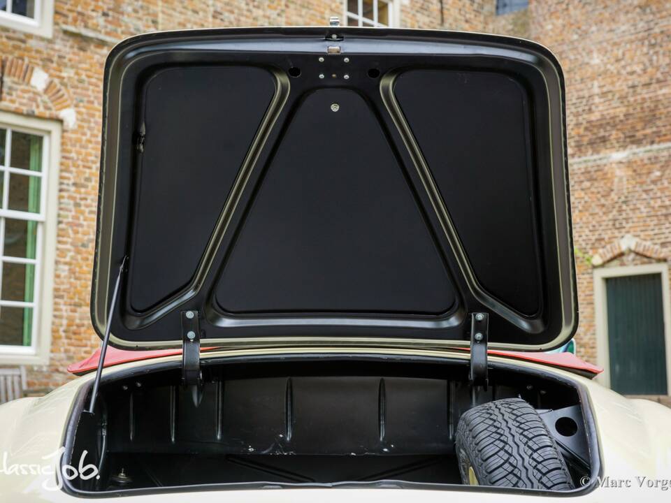 Image 55/61 of Mercedes-Benz 190 SL (1959)
