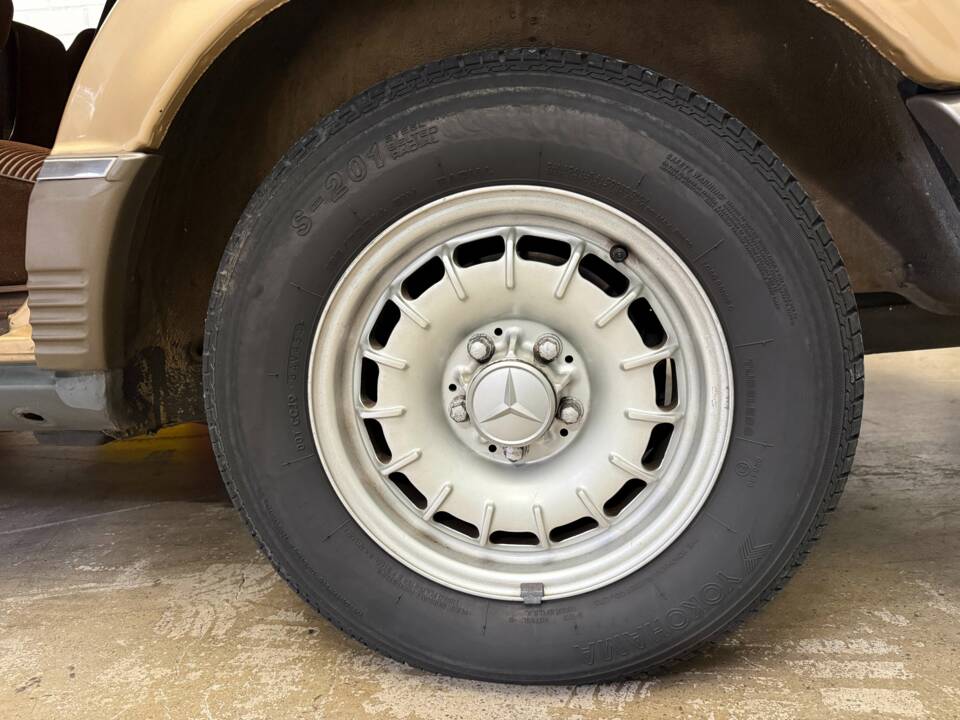 Afbeelding 14/20 van Mercedes-Benz 280 SE (1983)