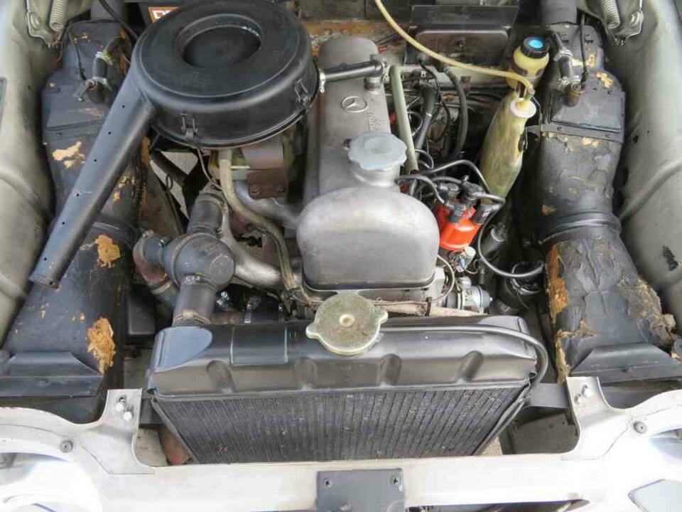 Imagen 15/19 de Mercedes-Benz 180 b (1960)