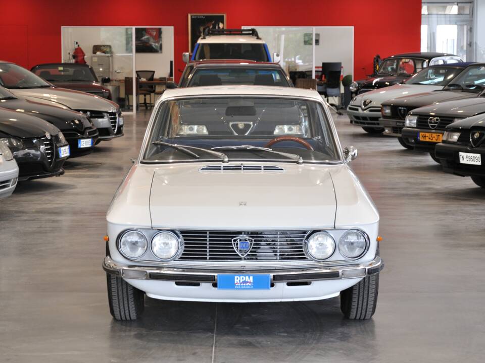 Image 2/32 of Lancia Fulvia 1.3 S (1973)