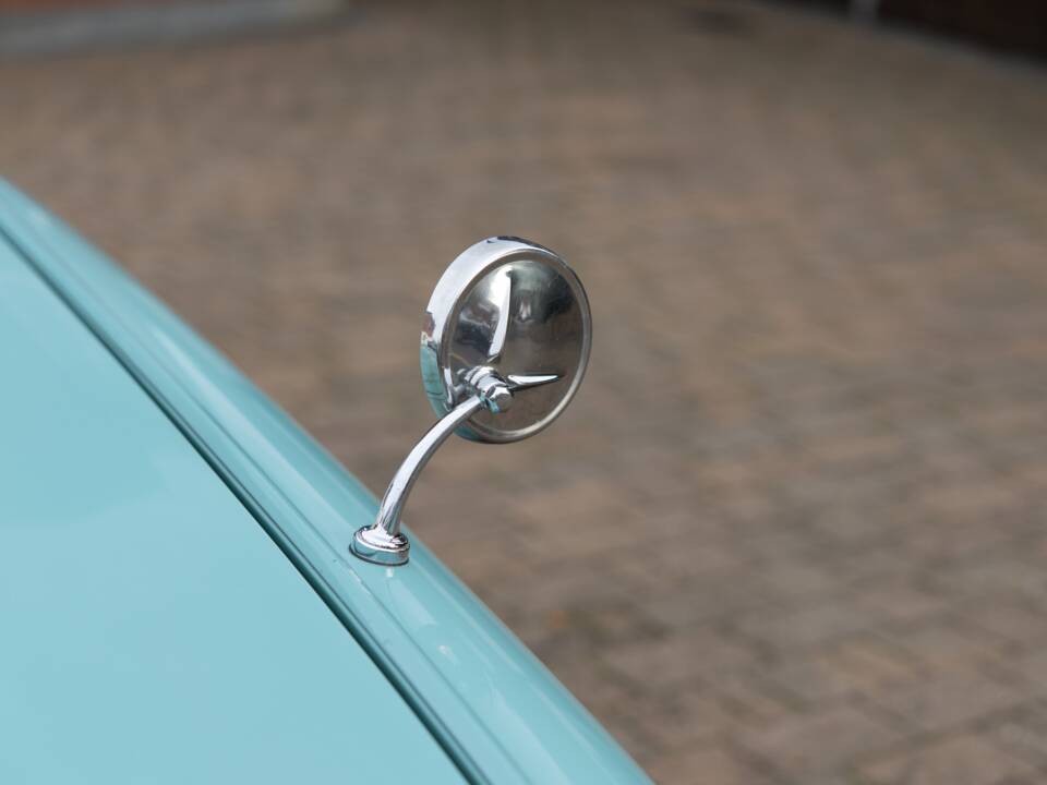 Bild 25/50 von Vauxhall Cresta (1961)