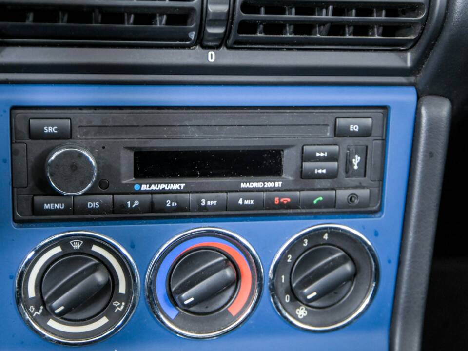 Bild 24/50 von BMW Z3 1.9i (2000)