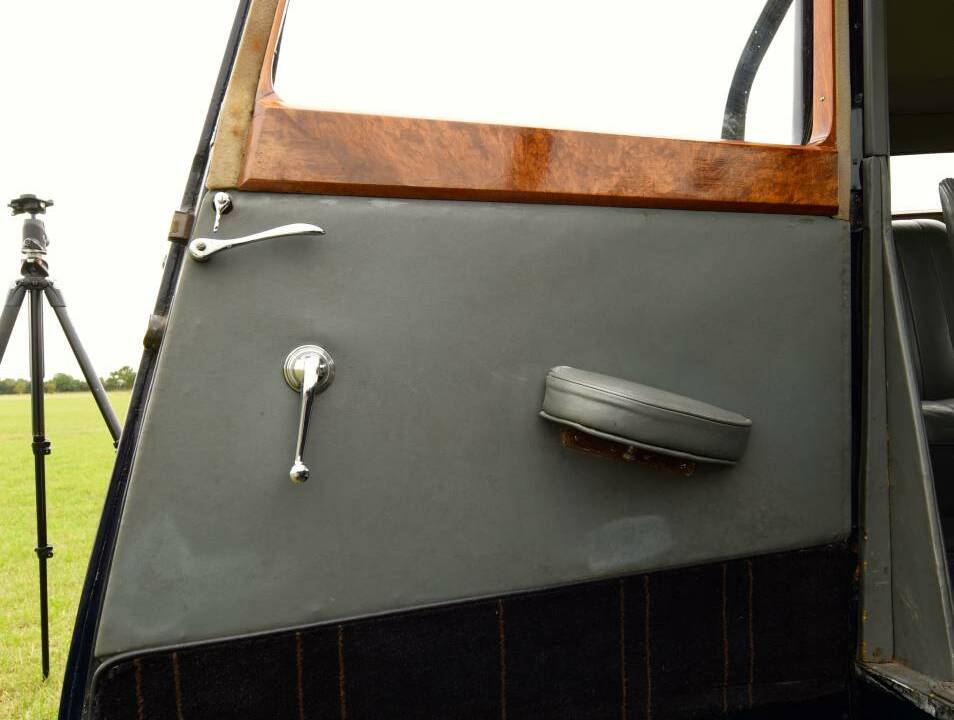 Immagine 32/50 di Rolls-Royce 20/25 HP Sport Saloon (1934)