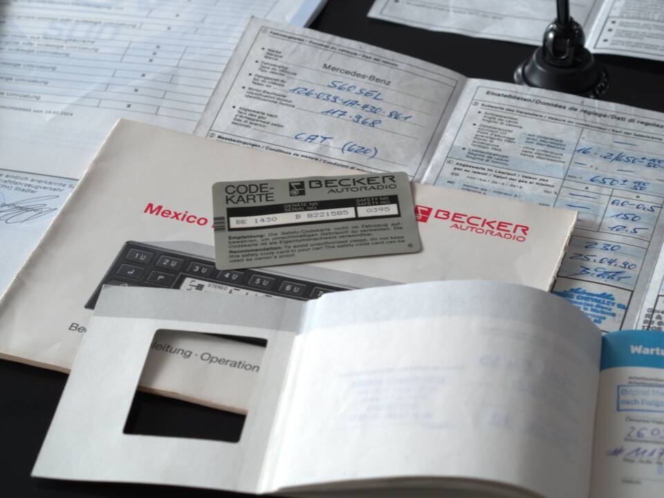 Image 48/52 of Mercedes-Benz 560 SEL (1988)