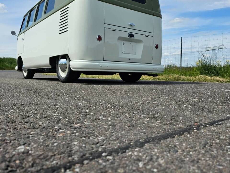 Image 19/30 of Volkswagen T1 Samba 1.2 (1959)