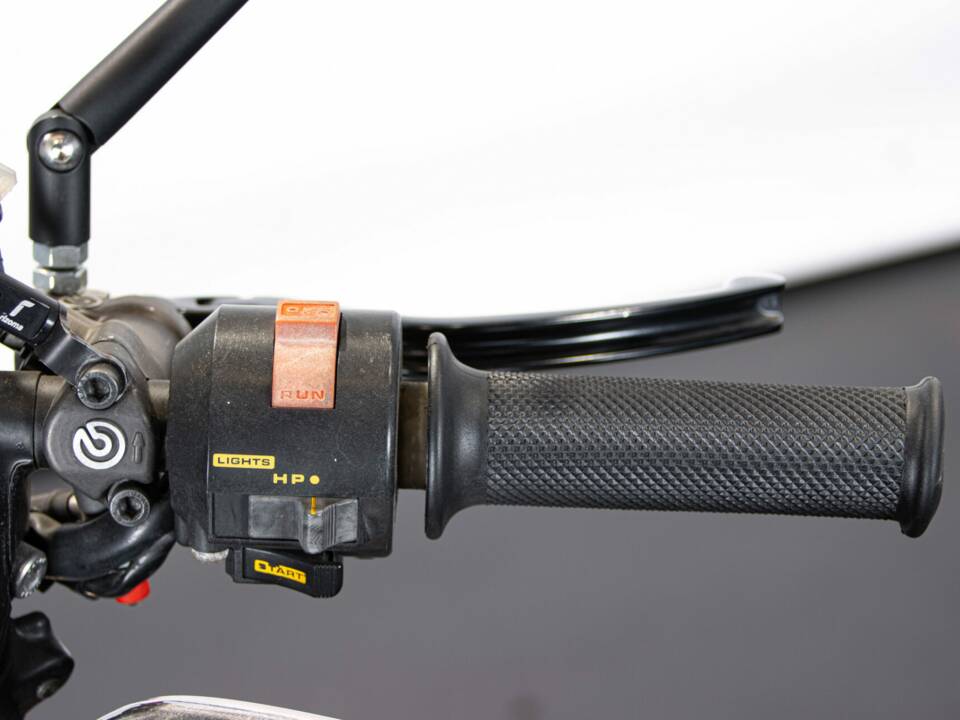 Bild 23/50 von Honda DUMMY (1987)