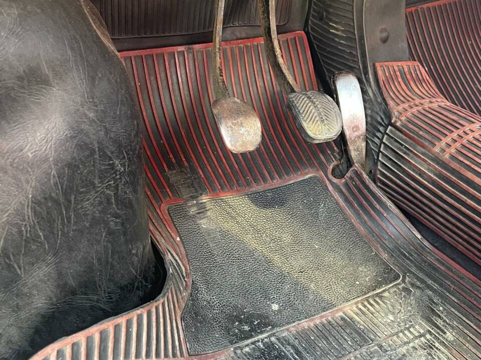 Image 38/56 of SEAT 850 Speciale (1971)