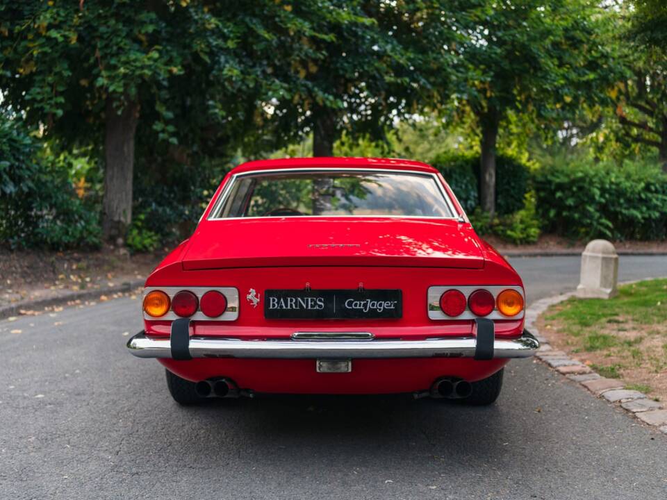 Obraz 4/15 pojazdu Ferrari 365 GT 2+2 (1970)
