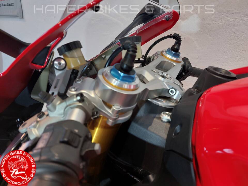Image 35/42 of Ducati 1199 Panigale S Tricolore (2012)