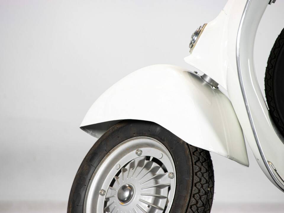 Immagine 16/50 di Piaggio Vespa 50 SS (1966)