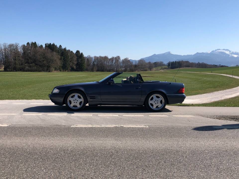 Immagine 22/24 di Mercedes-Benz SL 500 (2000)