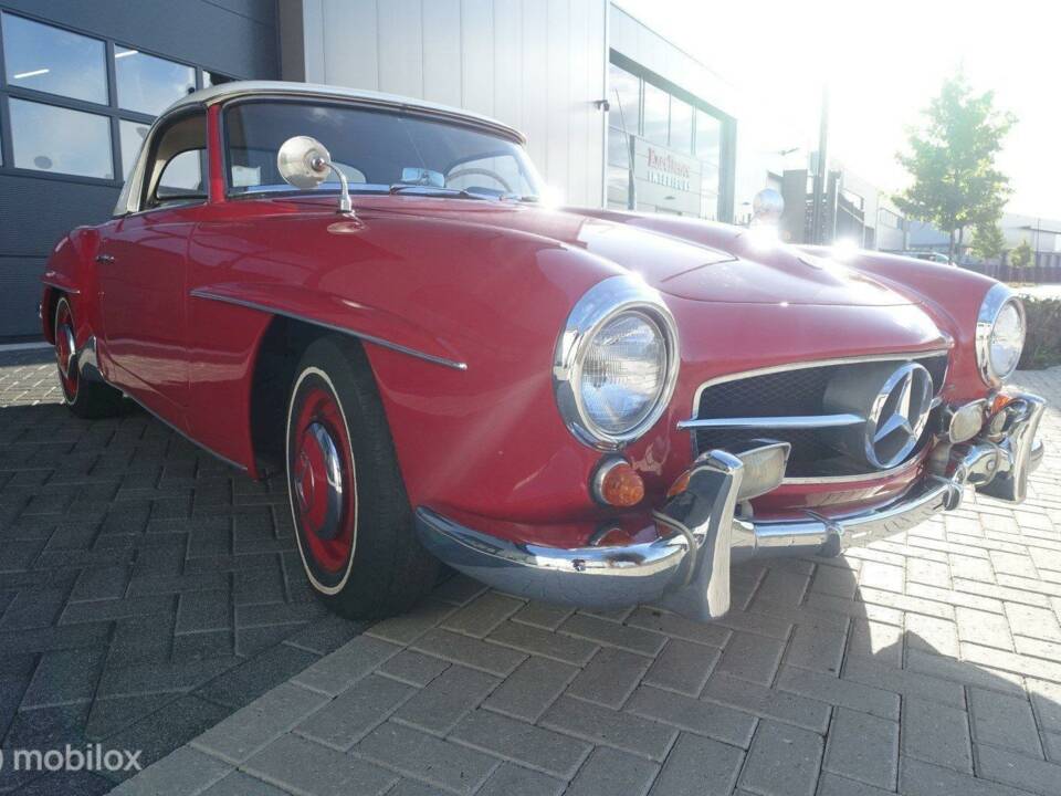 Image 4/10 of Mercedes-Benz 190 SL (1957)