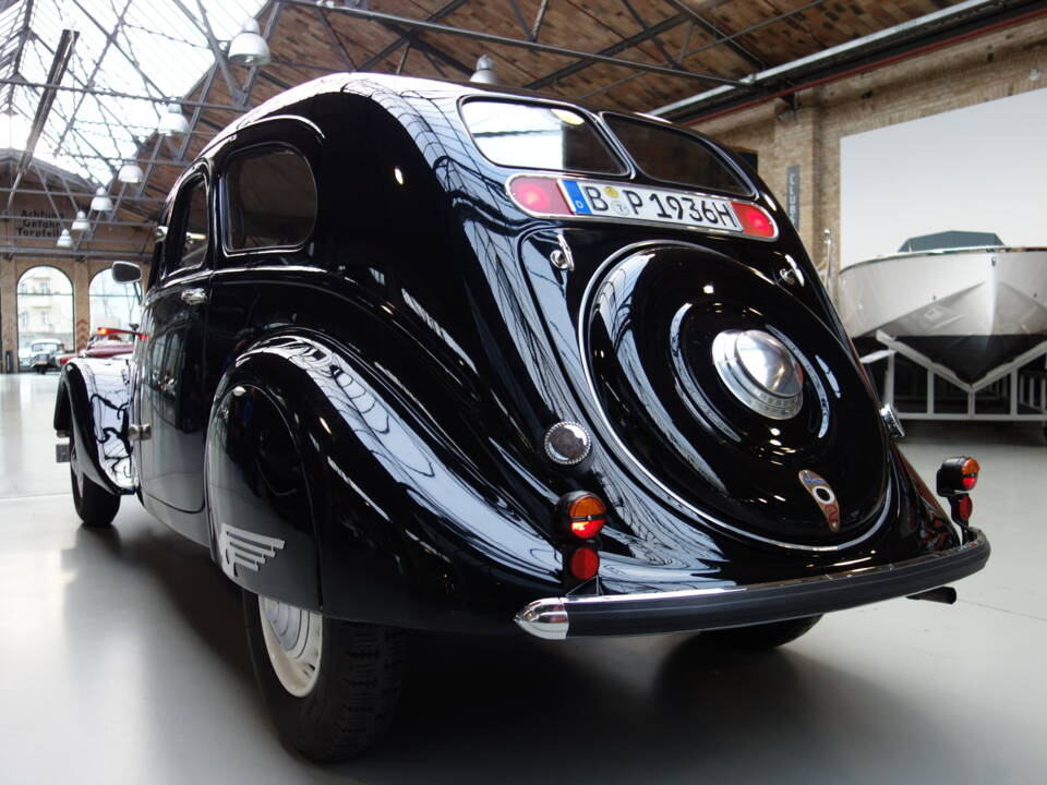 Afbeelding 12/33 van Peugeot 402 B (1936)