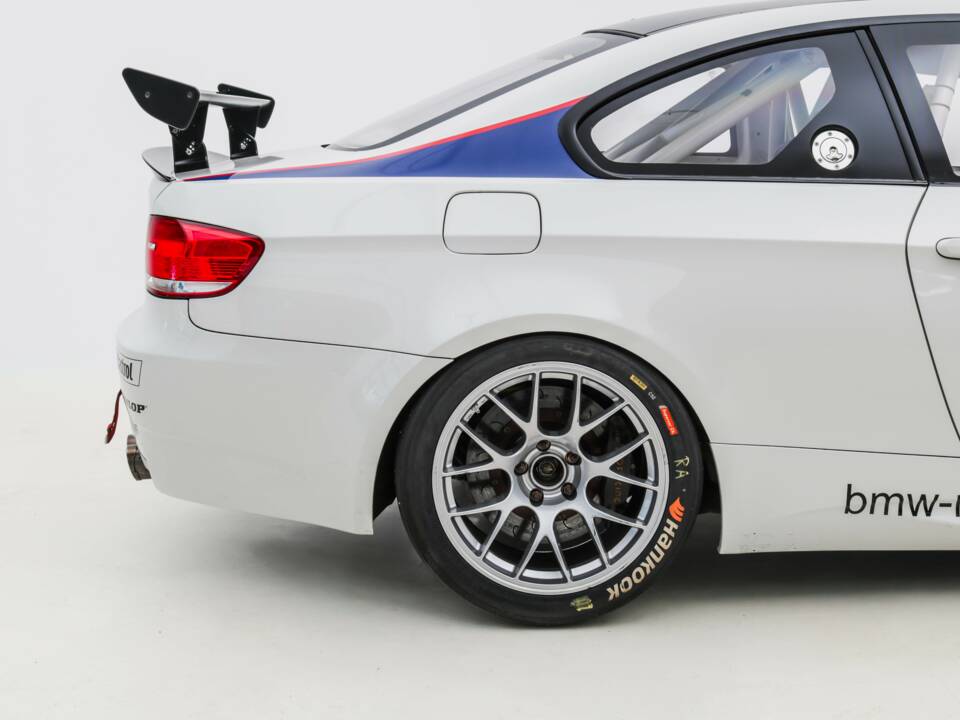 Obraz 9/21 pojazdu BMW M3 (2009)