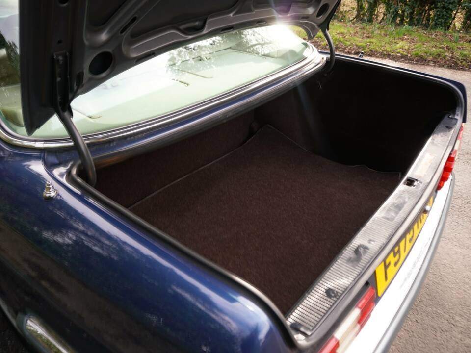 Afbeelding 19/20 van Mercedes-Benz 500 SE (1988)