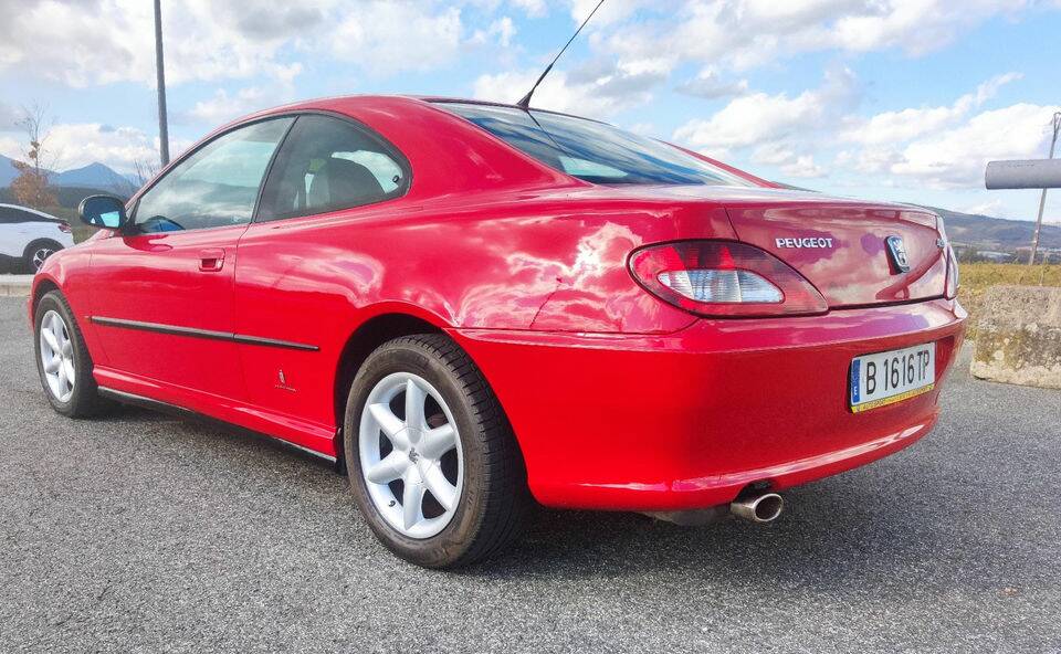 Afbeelding 7/8 van Peugeot 406 Coupé 3.0 V6 (1997)