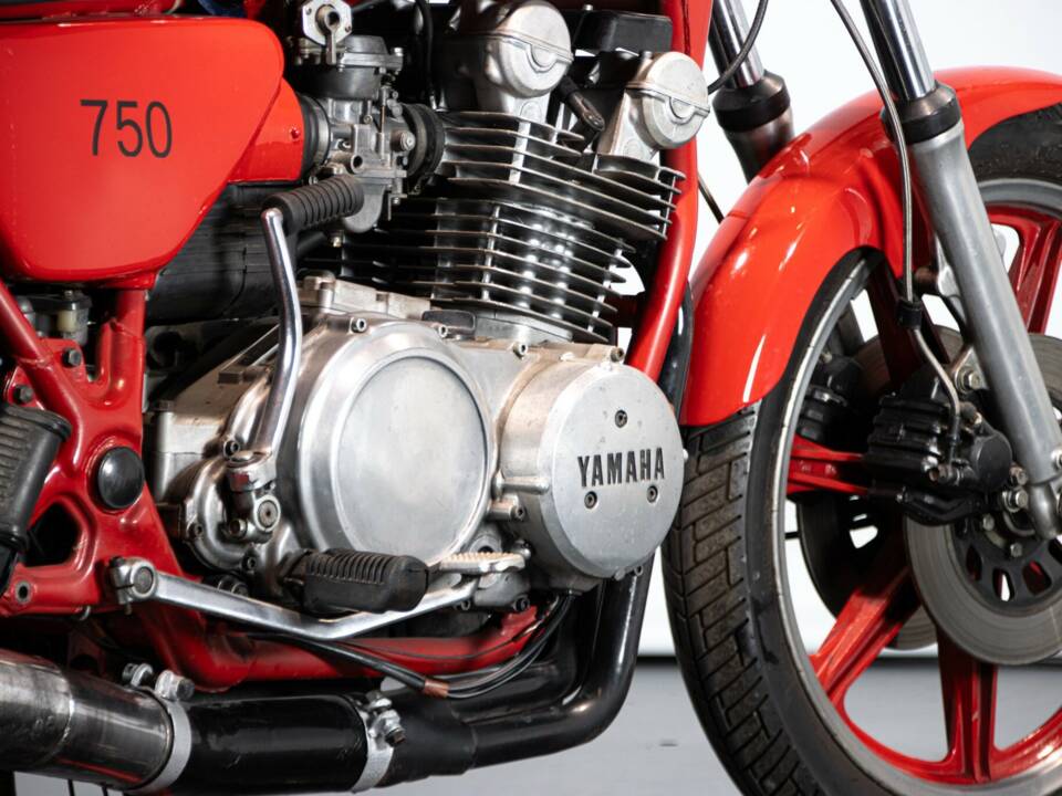 Bild 23/50 von Yamaha XS 750 (1979)