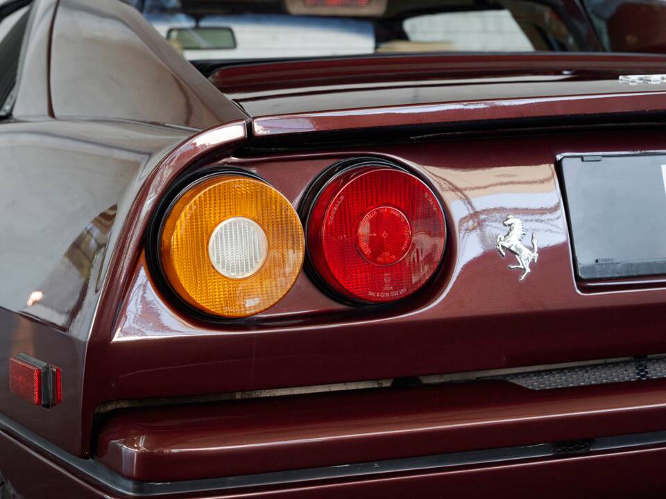 Bild 20/50 von Ferrari 328 GTS (1988)