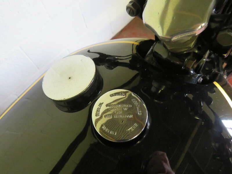 Image 16/50 of Vincent Black Shadow C (1953)