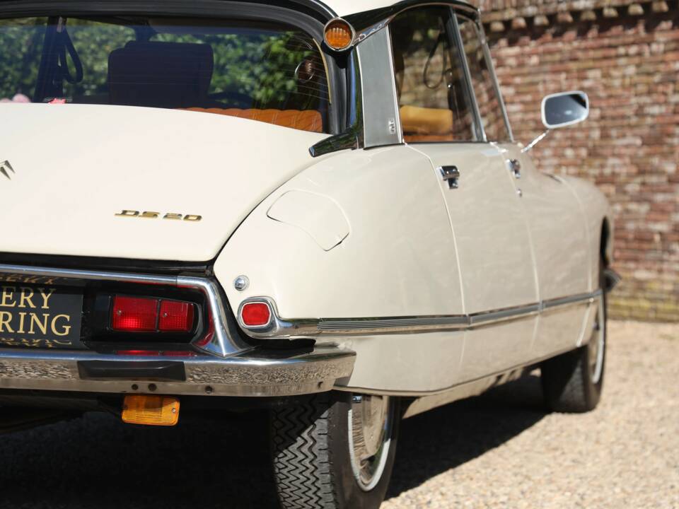 Imagen 47/50 de Citroën DS 20 Pallas (1971)